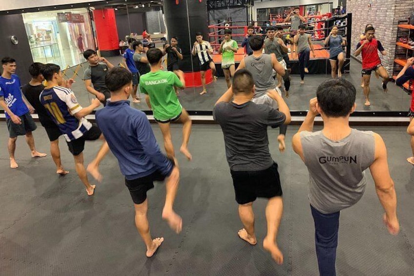 Muay Thai group class can me fun and challenge