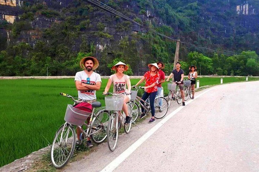 Trang An Bai Dinh 1 Day Tour