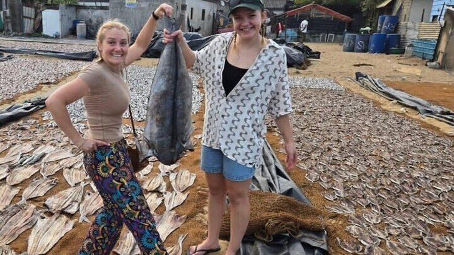 Fun and Scenic Negombo Tour by Tuk Tuk or Scooty