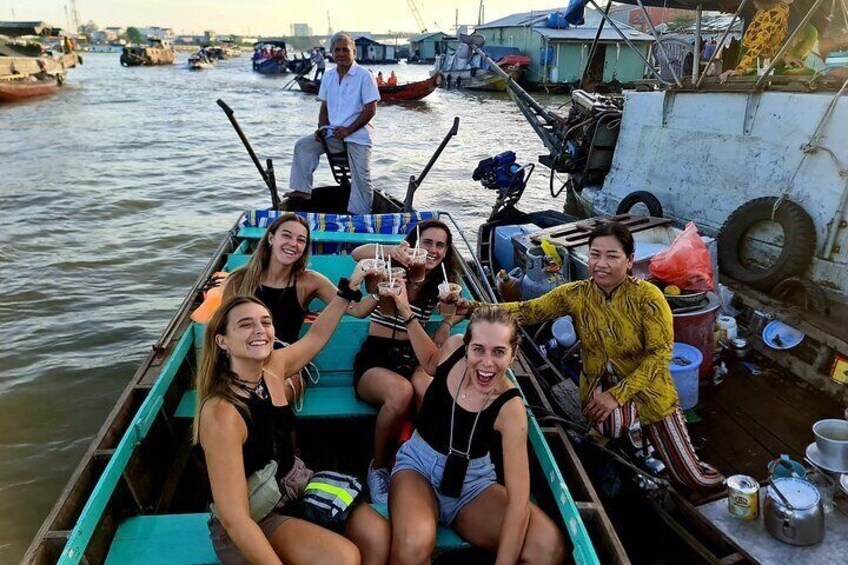 Explore Cai Rang Floating market & Mekong River 1 day