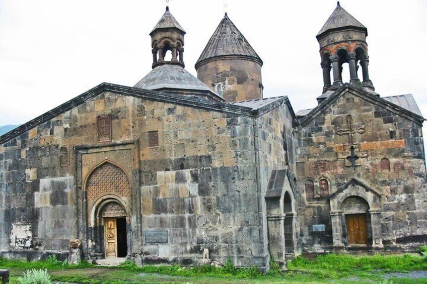 Private tour to Oshakan, Karmravor, Hovhanavank, Saghmosavank monasteries