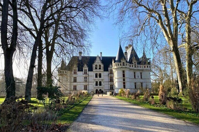 Loire Valley Half Day : Villandry and Azay-le-Rideau from Tours 