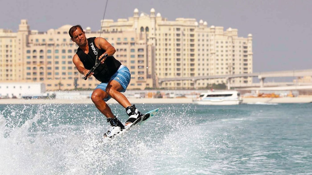 Wakerboarder in Dubai