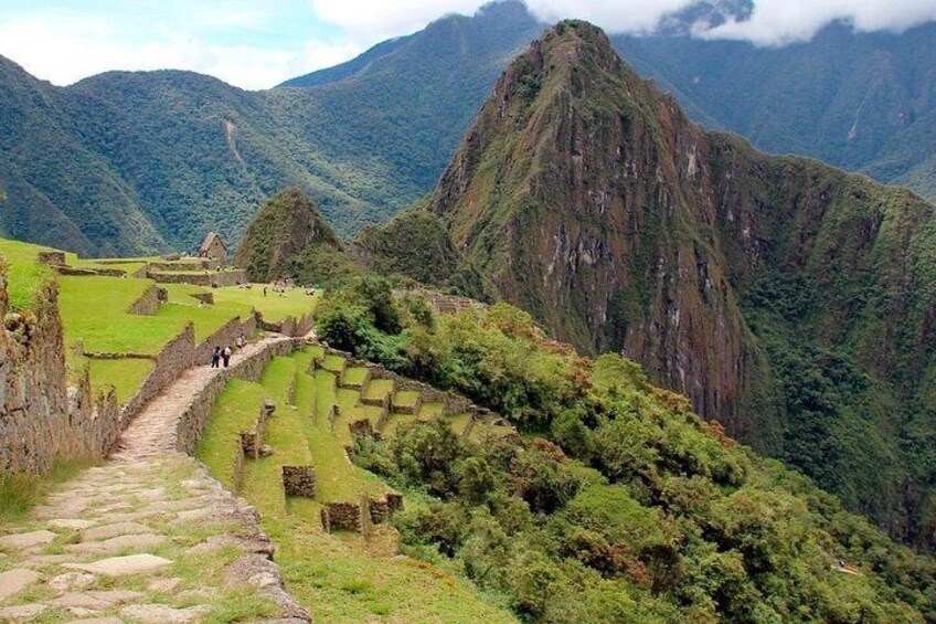 2-Day: Inca Trail to Machupicchu || All Included || Private Service