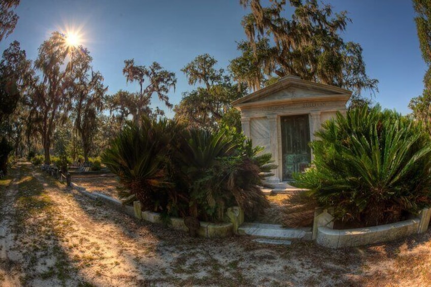 Savannah's Bonaventure Cemetery Tour