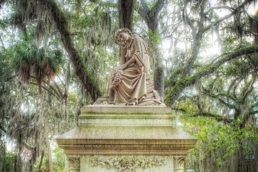 Savannah's Bonaventure Cemetery Tour
