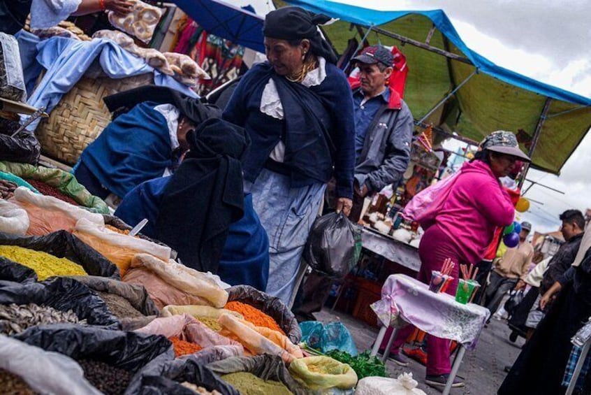 Otavalo Market - Full day BY ECUADORTREASURE