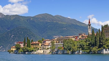 Lake Como with Bellagio & Lugano Day Trip