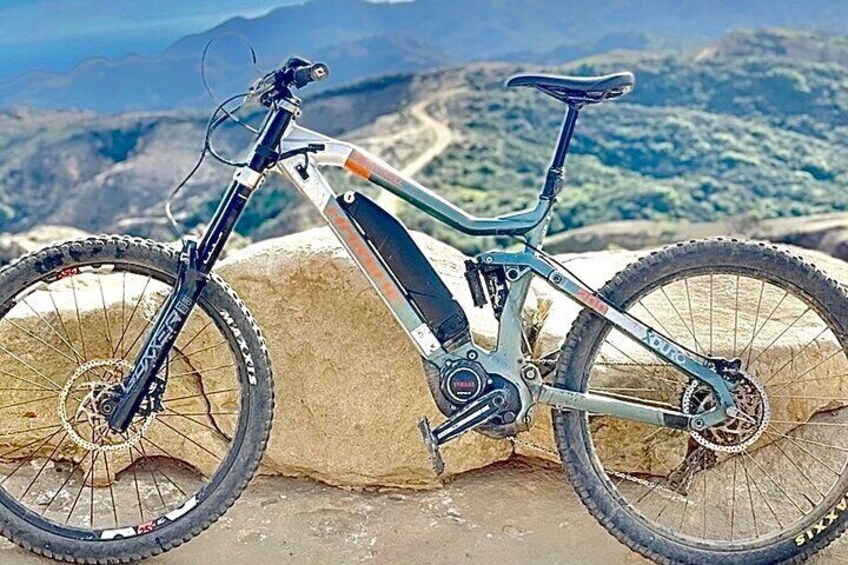 Scenic Santa Monica Electric MTB (Beginner)