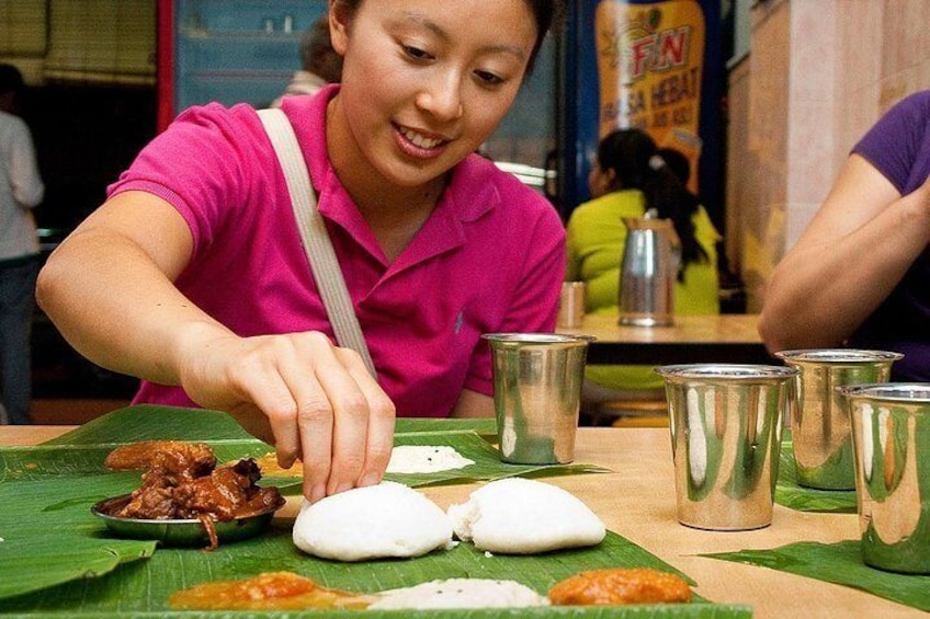 Eat Like a Local: Kuala Lumpur Hawker Center and Street Food Tour by Night