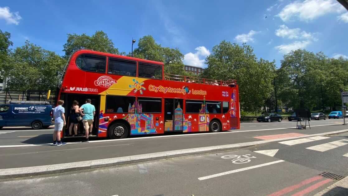 London Hop-On Hop-Off Bus Tour With River Cruise & Self-Guided Walking Tour