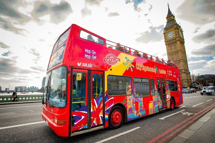 London Hop-On Hop-Off Bus Tour with River Cruise & Self-Guided Walking Tour