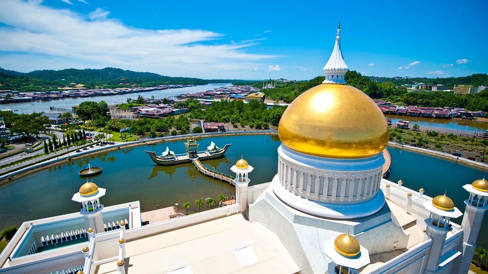 Show item 1 of 5. Beautiful view of the Sultan Omar Ali Saifuddin Mosque and city