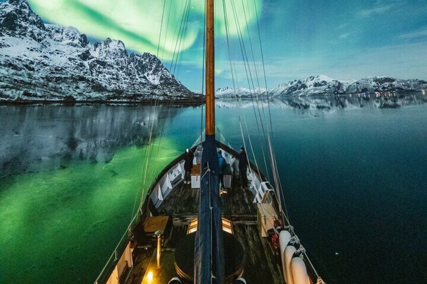 Aurora borealis over S/Y Stella Oceana