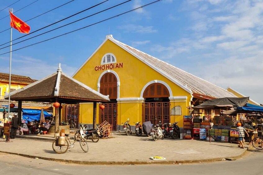 Hoi An Street Food Motorbike Tour
