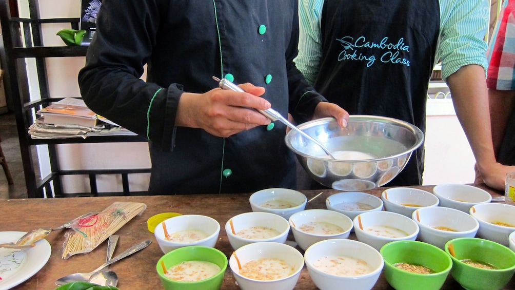 Master chef teaching a cooking class in Phnom Penh 