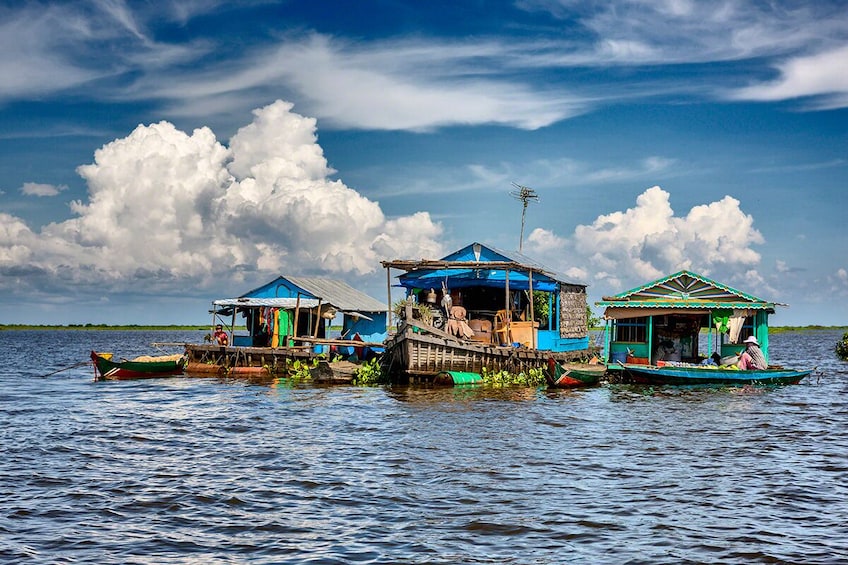 Sunset Cruise & Buffet Dinner on Tonlé Sap 