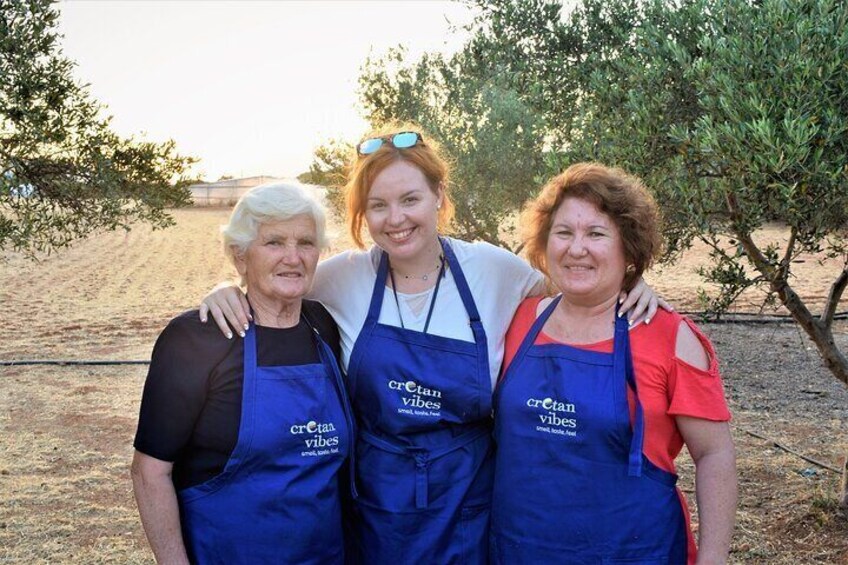 My grandma Urania, my mum Stela and me will be so glad to share with you our family's Cretan recipes while cooking in an outdoor kitchen in the middle of our olive farm! 