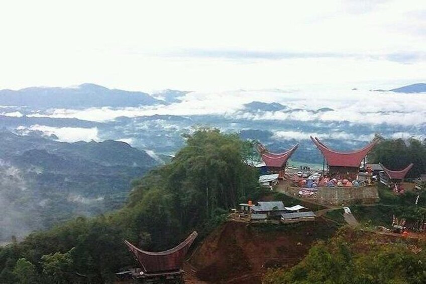 Explore toraja Life and Death 2 days with experience Guide