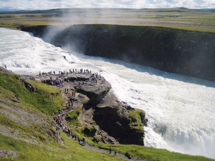 Golden Circle & Fontana Geothermal Baths Full-Day Tour