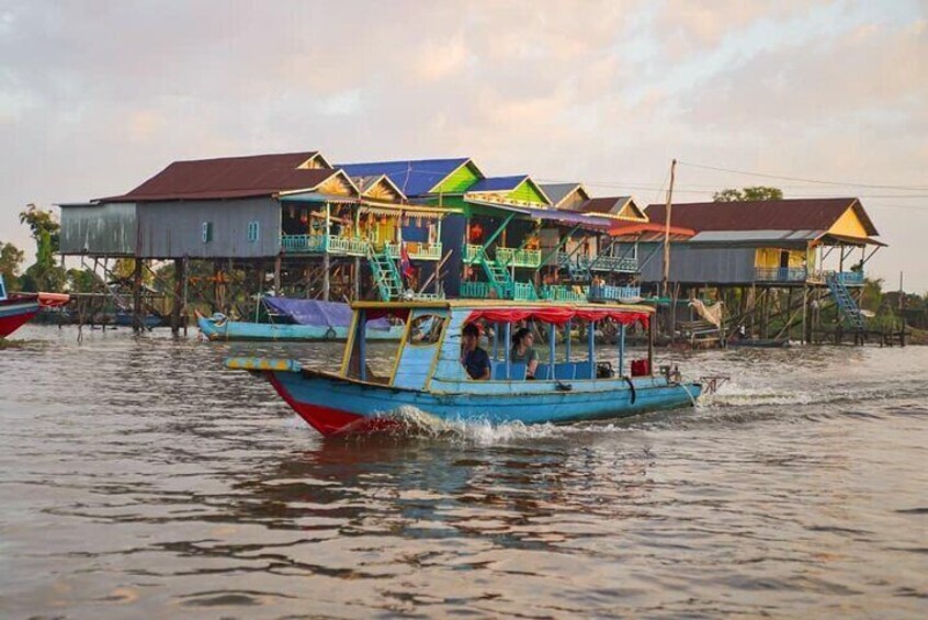 Kompong Pluk floating Village 