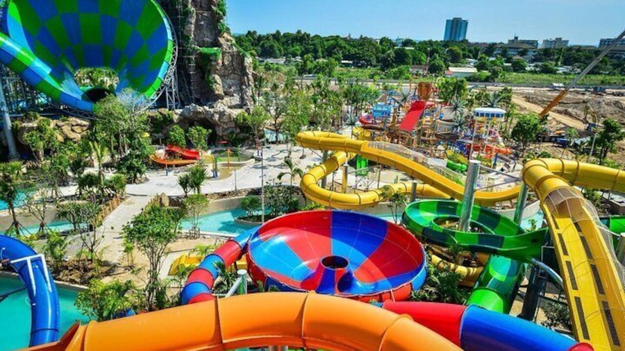 Vana Nava Waterpark Hua Hin Day Ticket include Towel and Locker