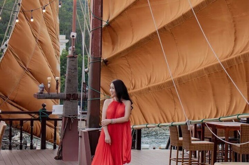 Nha Trang Sunset Cocktails and Dinner Cruise