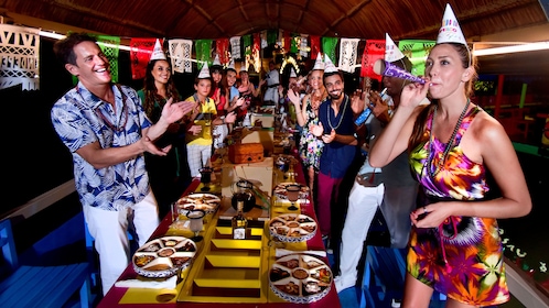 Fiesta messicana a Xochimilco con cena e open bar