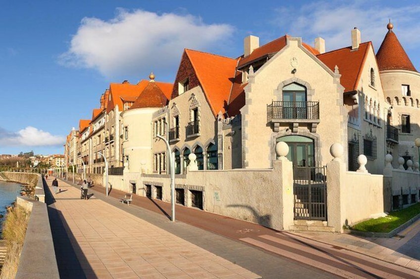 Getxo and Bizkaia bridge small group tour