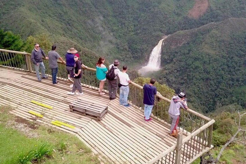 Dream Hammocks Plus Epic Zipline and Giant Waterfall Private Tour from Medellin