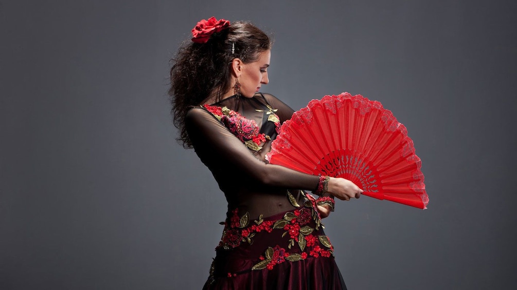 woman doing Flamenco fan dance in Barcelona