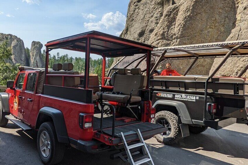 JEEP Bison Safari - Half Day to Custer State Park - Public