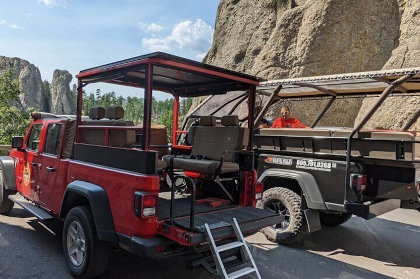 JEEP Bison Safari - Half Day to Custer State Park - Public