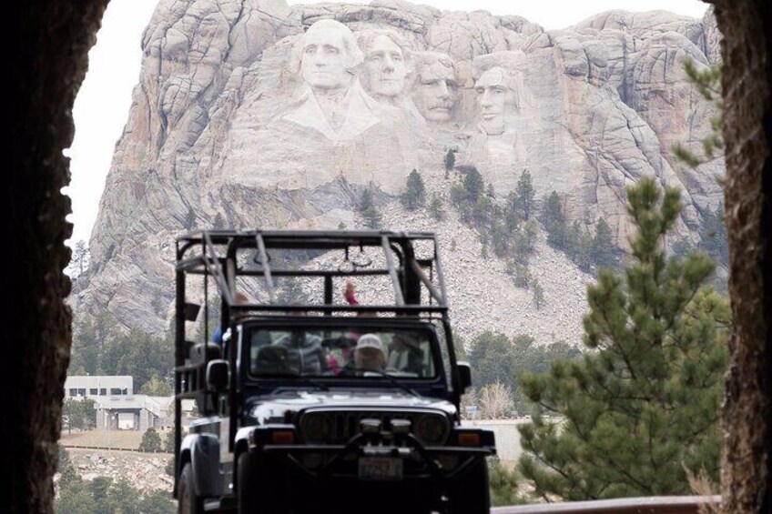 Custer State Park Complete - JEEP Bison Safari - 1/2 Day Public