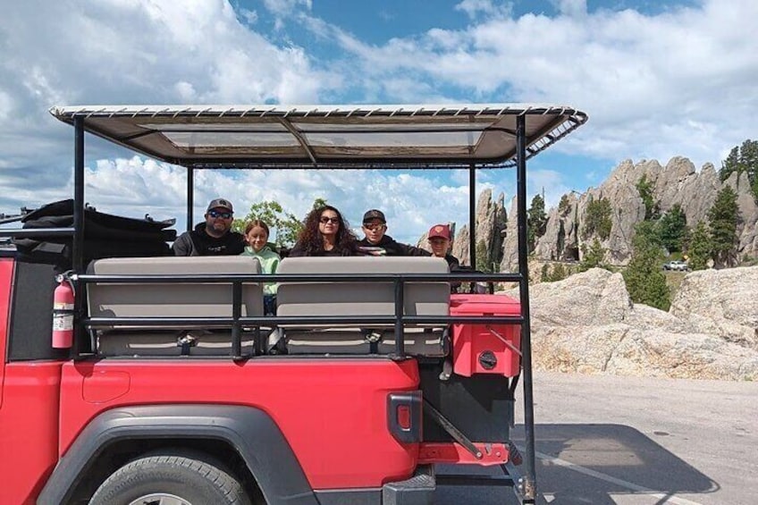 JEEP Bison Safari - Half Day to Custer State Park - Public