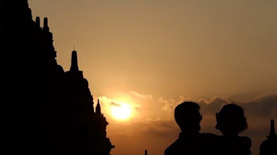 Borobudur-Prambanan's Private Fullday Tour & Customized