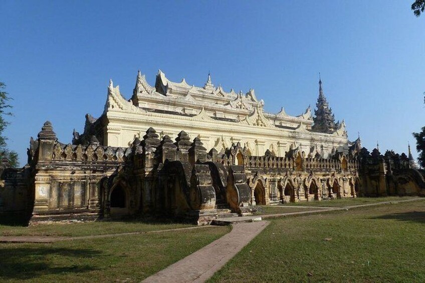 Private Tour for Amarapura, Mingun, Sagaing and Inwa (AVA)