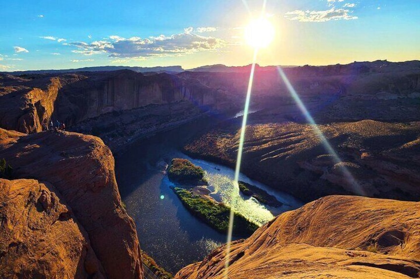 Colorado River Overlook on the Hell's Revenge trail.