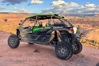 Hell's Revenge 4x4 Off-Roading Tour from Moab