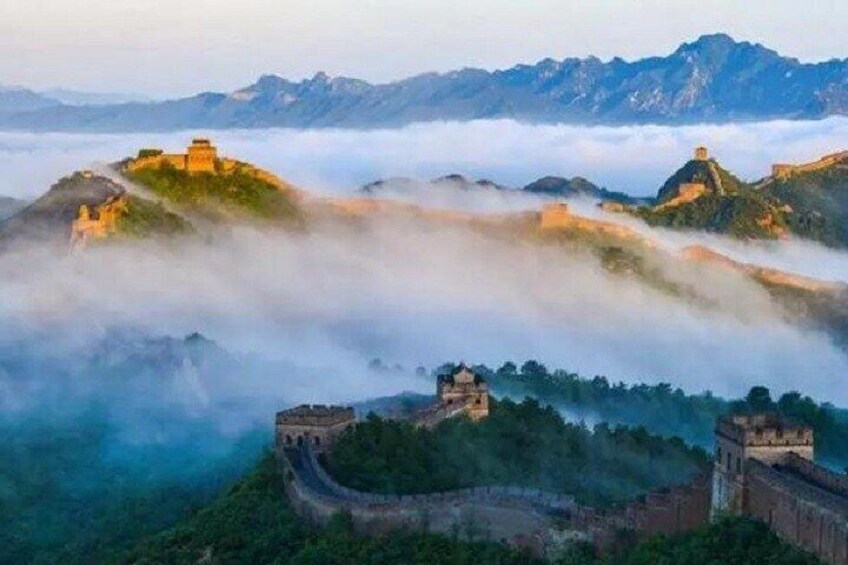 VIP Hiking Tour from Jiankou Great Wall to Mutianyu Great Wall