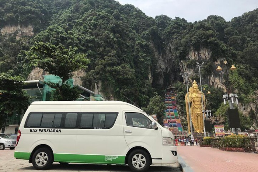 12 Hrs Kuala Lumpur Ultimate Day & Night Van Tour from Genting Highlands