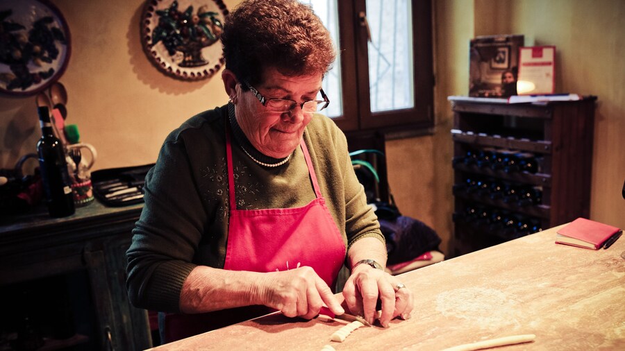 Small-Group Cooking Class in the Roman Countryside