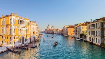 Grand Canal Boat Tour