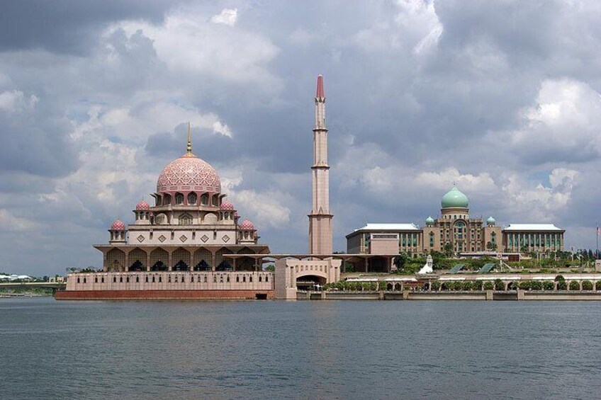 Putra Jaya Mosque