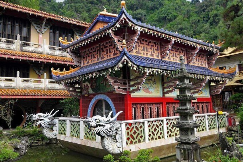 Sam Poh Tong Cave Temple