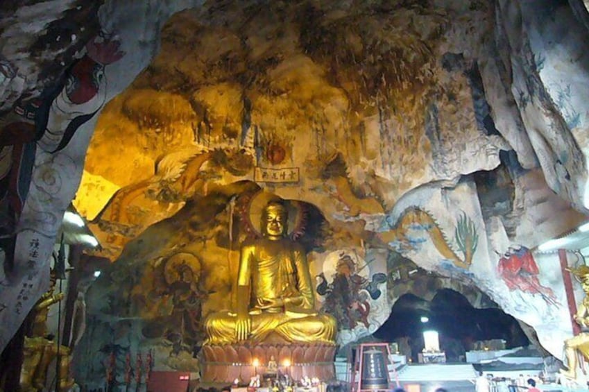Perak Tong Cave Temple