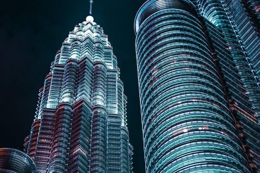 KLCC Twin Tower Spectacular Night View