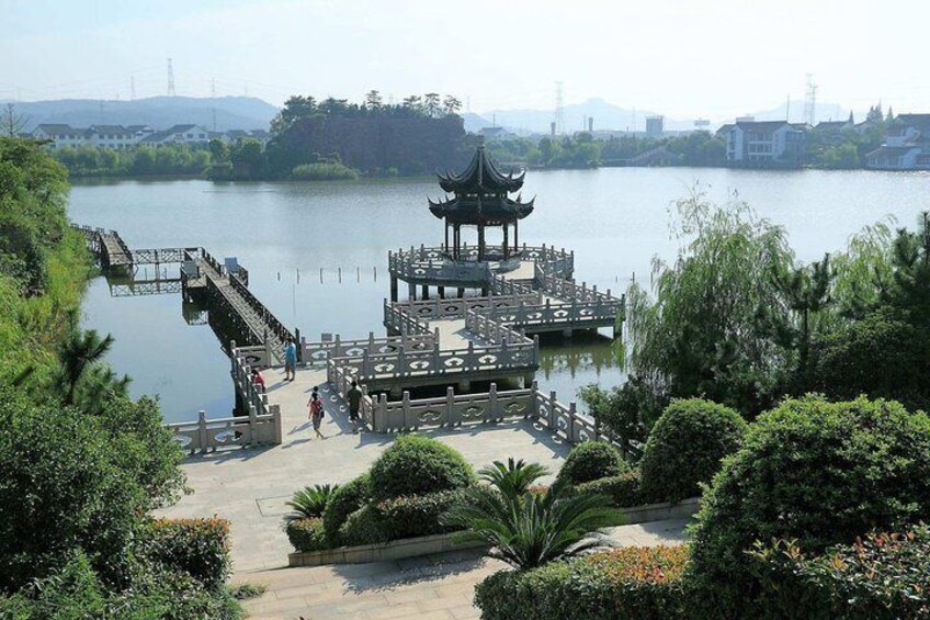2-Day Hangzhou and Suzhou Private Tour with Zhouzhuang Water Town from Shanghai