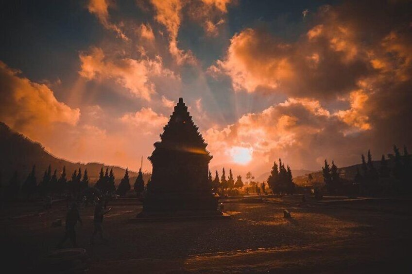 Sikunir Sunrise & Dieng Plateau Start Yogyakarta