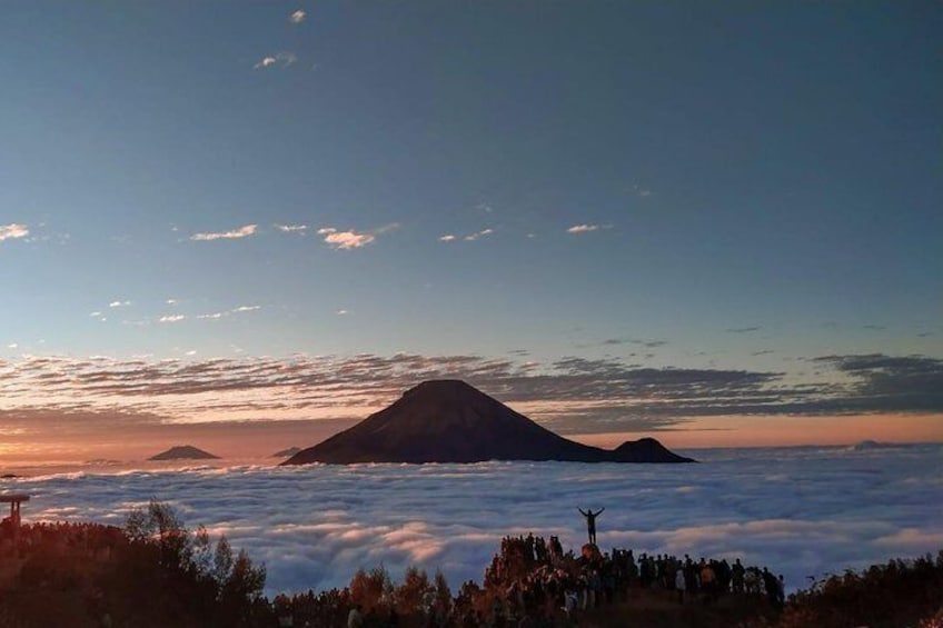 Sikunir Sunrise & Dieng Plateau Start Yogyakarta